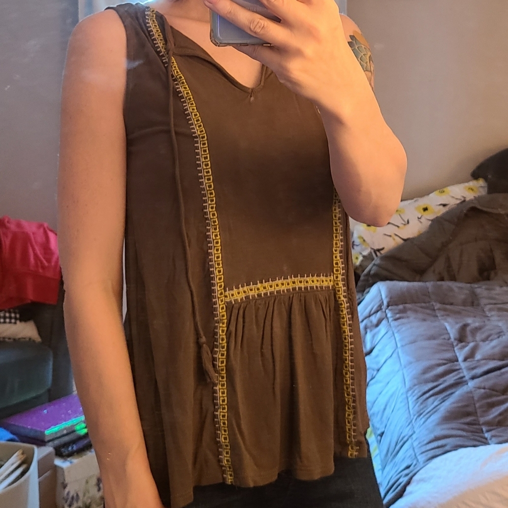 Loft Top - Picture 2 of 4